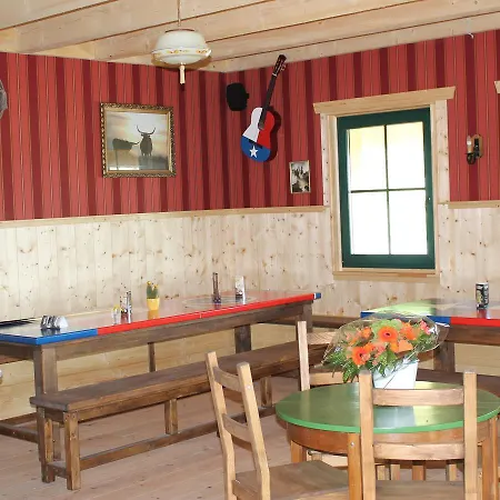 Rustikales Horse Lake Ranch Haus 2 * Neuendorf (Saal)