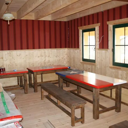 Rustikales Horse Lake Ranch Haus 2 * Neuendorf (Saal)