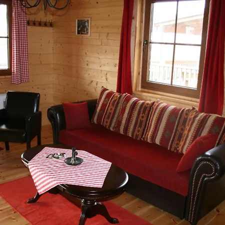 بيت للعطل Rustikales Horse Lake Ranch Haus 2 Neuendorf (Saal)